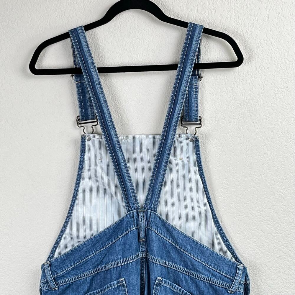 Gap Outlet Distressed Blue Denim Racerback Utility Bib Ripped Crop Overalls L - Picture 7 of 14
